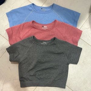 SET OF ATHLETIC SHIRTS